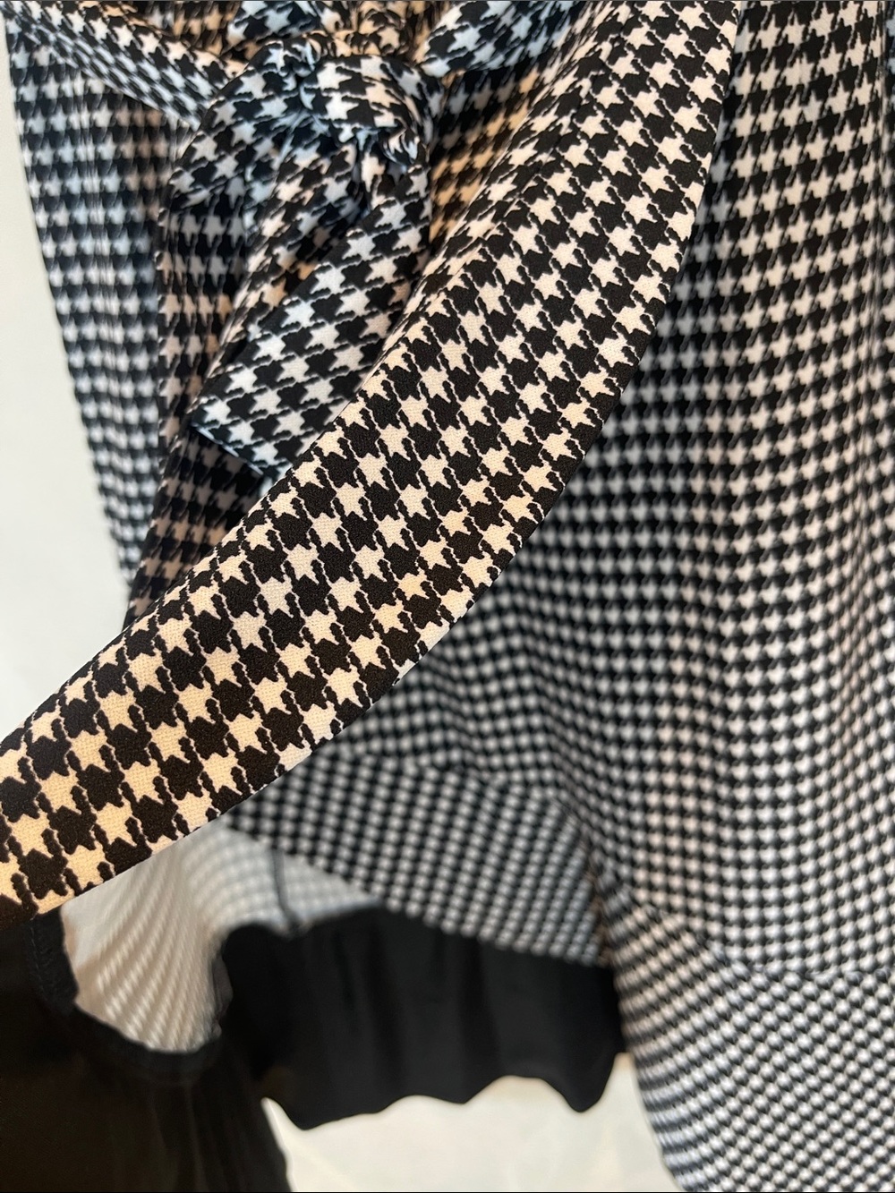 SHELBY & PALMER = Black Top with Black-and-White Houndstooth Midi Dress , Size12 - Picture 7 of 16